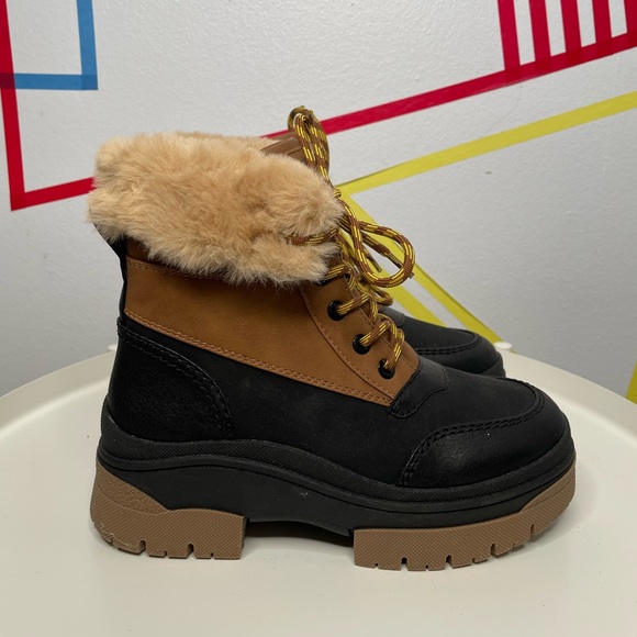 Call it Spring Lace Up Winter Boot - Picture 2 of 5